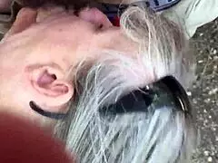 Hey man, your mom’s giving me the best deepthroat ever!