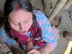 I fuck the labor contractor for extra cash