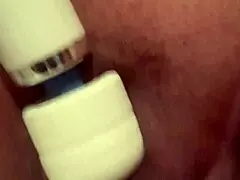 big pussy lips get stimulated with toys