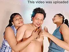 שתי נשים יתמודדו עם שלישייה FFM מדהימה בUttaran20?