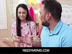 Stepdaughter Liz Jordan dreams of stepdad Bobby Beefcakes