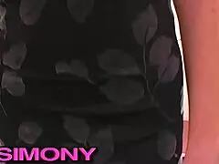 is simony diamond the skankiest milf around?