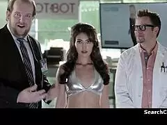 Chasty Ballesteros Shines in Hot Bot 2016