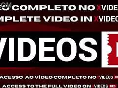 Gimiendo bajito follando a la milf mamá de mi mejor amigo en su casa gratis