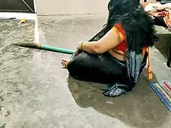 indian desi maid getting fucked with big cock in homemade video! 🔥