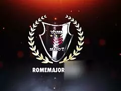 Carmella Clutch twerkkaa isoja pillunhuulia ja klitoristaan cowgirlissa