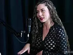 jujube delícia asks, 'ready for bora cast with bruna carlos? part 2 on sheer red'