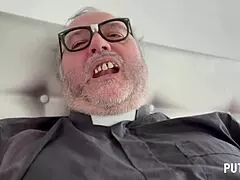 Putalocura - Latina Tetona Lia Ponce Castigada y Follada por Padre Damián