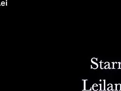 해변 후 선탠 자국 있는 밀프 자위