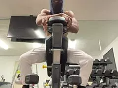 Work Out Biceps to Lift Ladies During Sex!