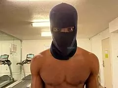 Work Out Biceps to Lift Ladies During Sex!