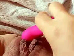 MILF Opens Her Pussy Wide for You