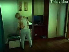 Czy ta soczysta milfka spodziewała się zniszczonego dupska?