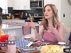 بروك باركليز وإلسا فيوليت يتبادلون العائلة في s9-e4