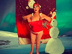 Bestemor Carmen Claus den klassiske kuk-sugende julekonkubinen