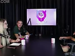 Compilados da val mineirinha no bora cast com bruna carlos watch on sheer red