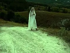 Ας πάμε στην κορυφή του λόφου για υπαίθριο γαμήσι με ώριμη