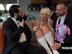 イギリス熟女ロンドン・リバーが娼婦みたいにアナル破壊される