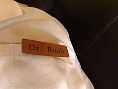 MILF Cokelat Tory Lane Hisap Kontol dan Ngentot