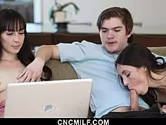 Stepsisters call a freeuse IT guy to repair their laptop now.