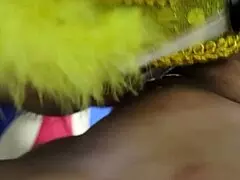 Zayıf genç yetişkin am dalışı yiyip ağzına boşaltma pov