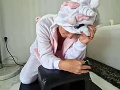 야, 유니콘 코스튬 입은 밀프가 시바이언에 미친 듯이 올라탐!