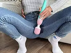 stepmom squirts cum in her tight wet leggings