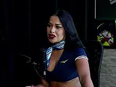 טיפני רוצ'ה רוצה להקליט הרפתקאות אקסהיביציוניסט עם אנדרסה אוראך