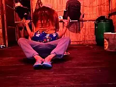 madrastra monta polla mientras hago ejercicio