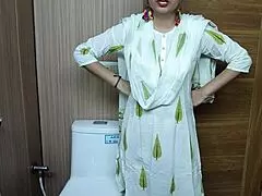 Trying My Stepmothers Delicious Pussy In The Bathroom! Full Video Of Licking And Creampie.