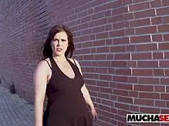 Jsem šťavnatá španělská milf Montse připravená na horkou trojku