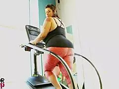 sofia rose eye-fucks rome major in gym, flirting turns to pussy pounding 😏