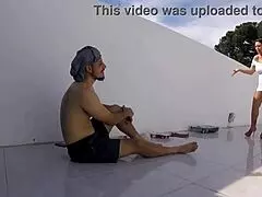 a madame quebrou o pau na obra