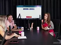 Watch Tati Weg's compilations on Bora Cast with Bruna Carlos?