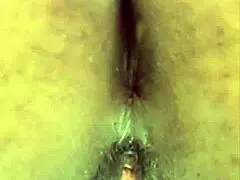 ¡Llenaste mi culito de porra, ahora lámelo todo!