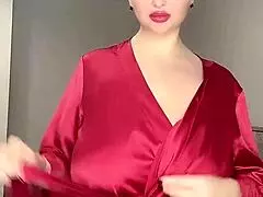 Choosing underwear for sex with big natural tits