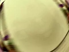 Jeg er Ms Paris og jeg blev grim med piercingede brystvorter i cowgirl til 20 kæmpe facials