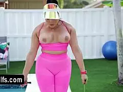 this bubbly ass milf got so horny during her workout that she dragged me into a quick outdoor fuck