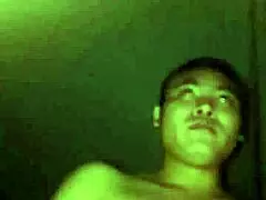 I love group sex with vietnamese mommy threesome, so hot