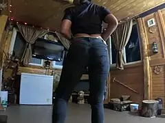 Amateur Milf Performs Footjob And Trampling For Huge Cumshot