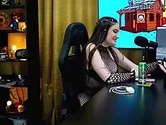 Victoria Camargo Shows Body, Ruan Takes Her Sensually