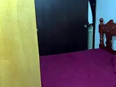 Madrastra's Big Ass Provokes Intense Desire While Cleaning