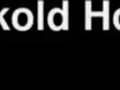 Homem Corno Realiza Fantasia De Ver Esposa Penetrada Por Grande Pica Preta?