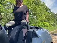 Wickedphoenix shows off her curvy milf body getting licked in muff diving session. Check out this amateur pussy play?