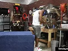 Pawg milf Sara Jay gets dick drilled by garage dudes with big thick dick 😏