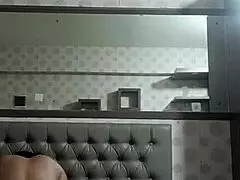 Selingkuh sama ibu sambung di kamar koss