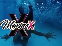 Scott Rhodes cums on Maxine X's big tits after wet pussy play?