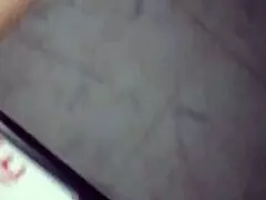 desperté sintiendo calor en mi verga y ya tenía medio pene en su culo