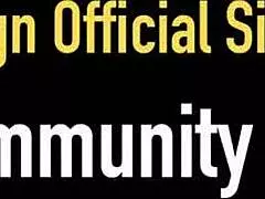 Sunny lane fingers her big clit in solo