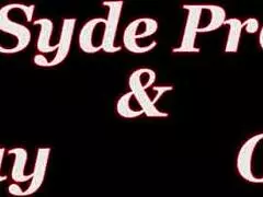 Watch MILF Sara Jay finger her clit to orgasm, doesn't it look sexy?